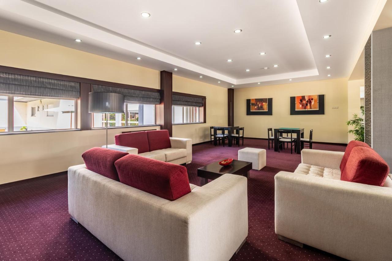 Hotel Colmeia Монте-Реал Экстерьер фото