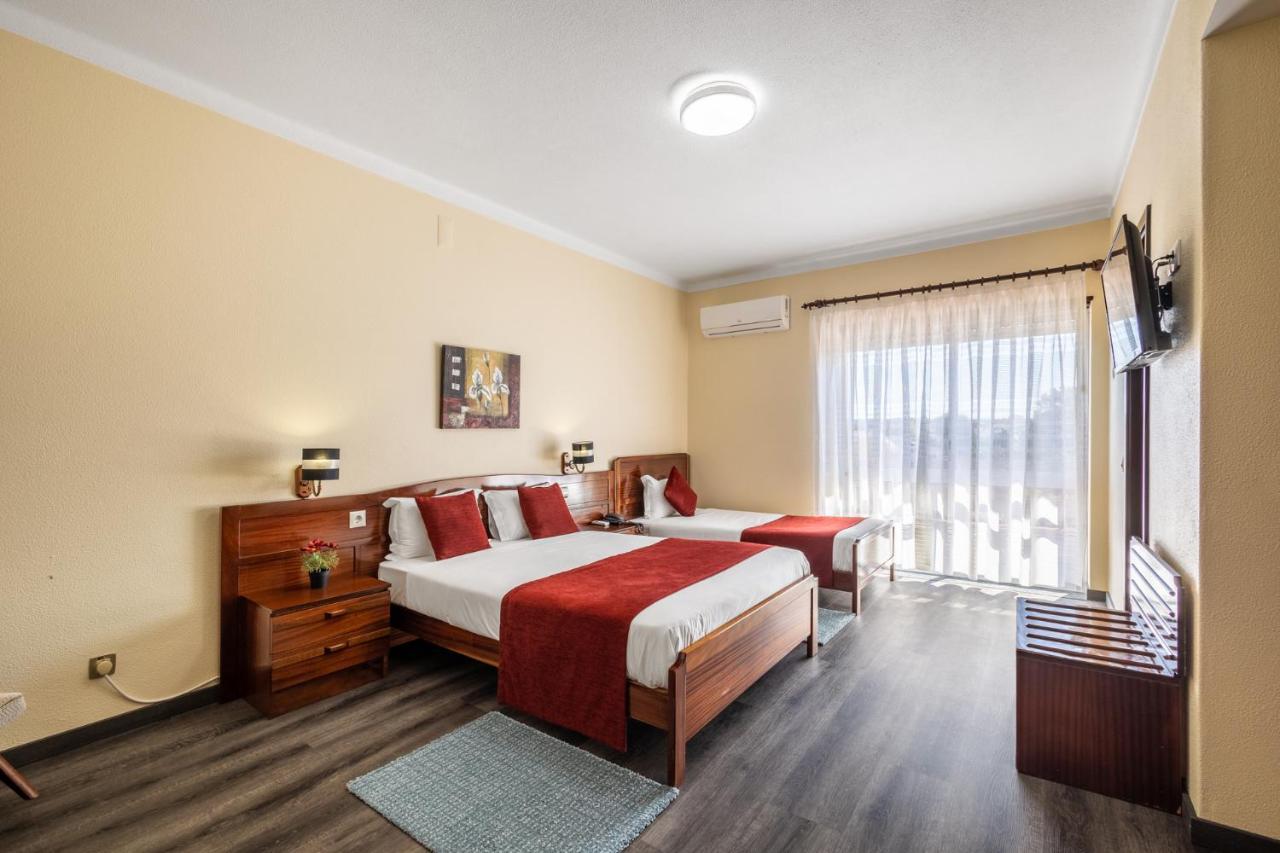 Hotel Colmeia Монте-Реал Экстерьер фото