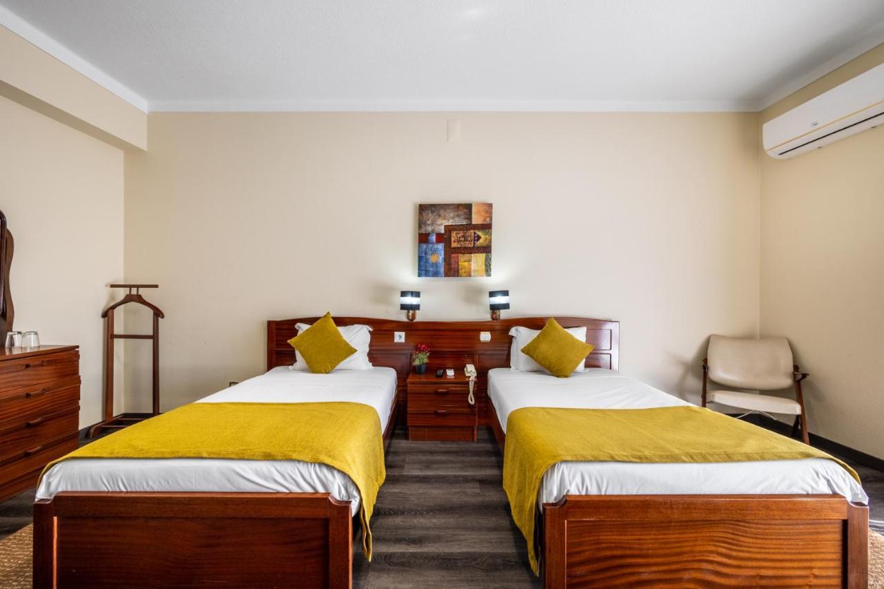 Hotel Colmeia Монте-Реал Экстерьер фото
