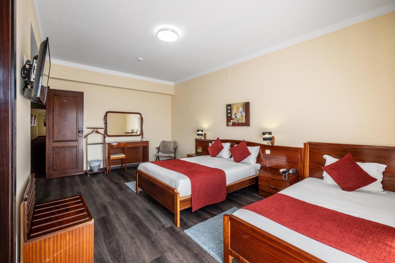 Hotel Colmeia Монте-Реал Экстерьер фото