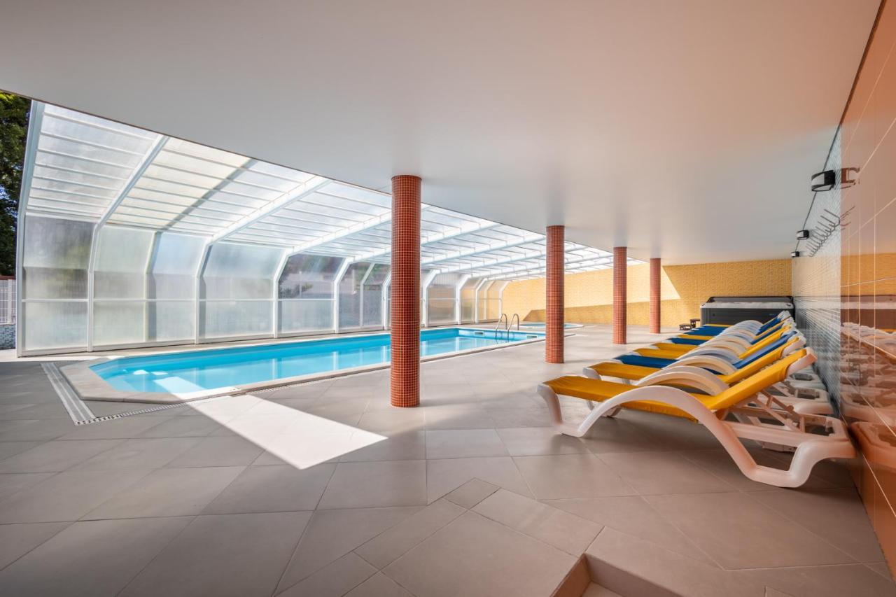 Hotel Colmeia Монте-Реал Экстерьер фото